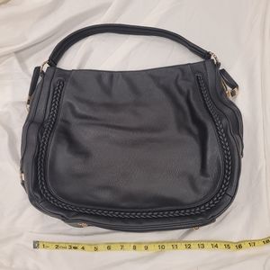 Black hobo still purse